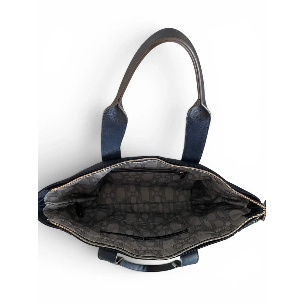 Aimee Kestenberg pockets base
